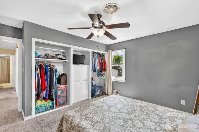29 Lynn Avenue, Middlesex, NJ 08846