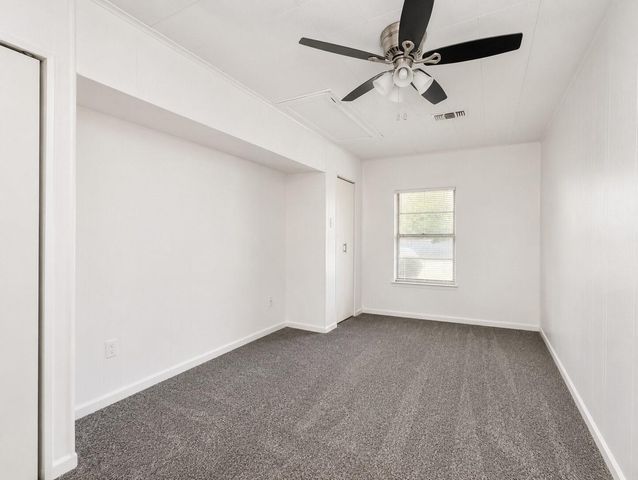 736 Kyle Street, Angleton, TX 77515