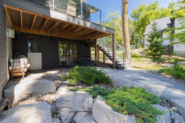 2968 W Owasso Boulevard, Roseville, MN 55113