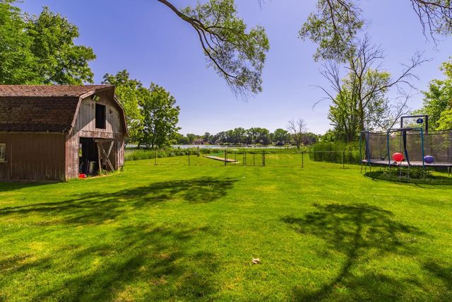 2968 W Owasso Boulevard, Roseville, MN 55113