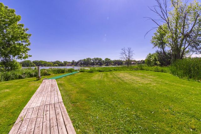 2968 W Owasso Boulevard, Roseville, MN 55113