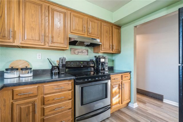 116 Edgewood Road NW, Cedar Rapids, IA 52405