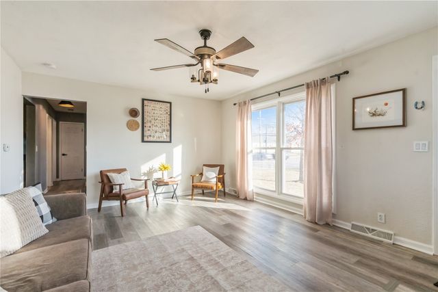 116 Edgewood Road NW, Cedar Rapids, IA 52405