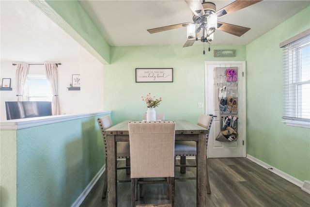 116 Edgewood Road NW, Cedar Rapids, IA 52405