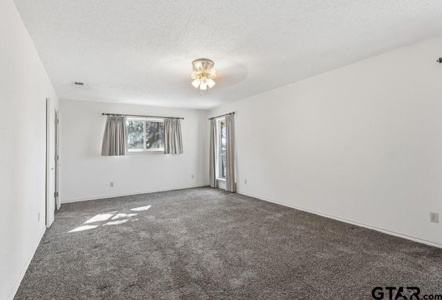 810 W Pine St, Winnsboro, TX 75494