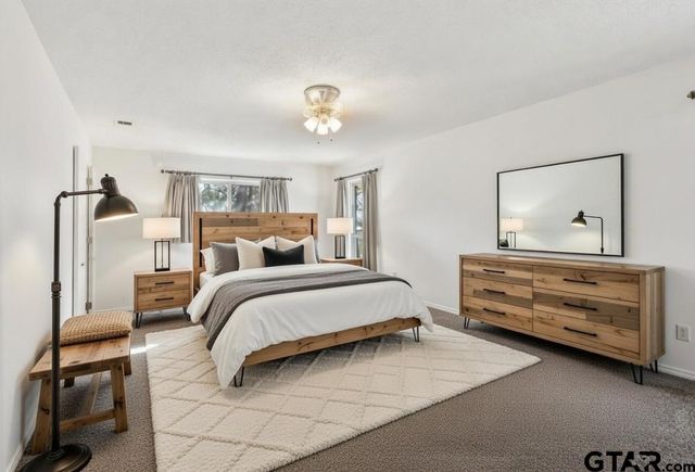 810 W Pine St, Winnsboro, TX 75494