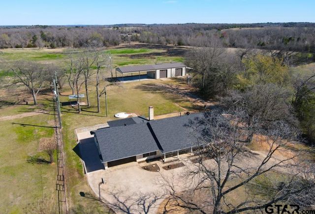 810 W Pine St, Winnsboro, TX 75494