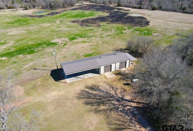 810 W Pine St, Winnsboro, TX 75494