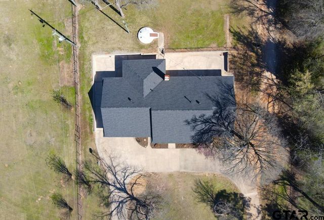 810 W Pine St, Winnsboro, TX 75494