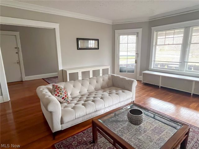 2685 Euclid Heights Boulevard 2, Cleveland Heights, OH 44106