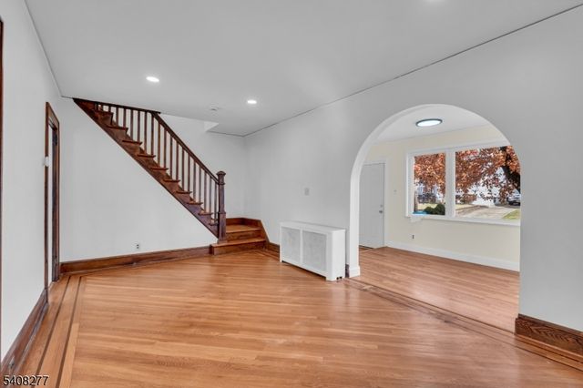 346 Florence Ave, Hillside Twp., NJ 07205