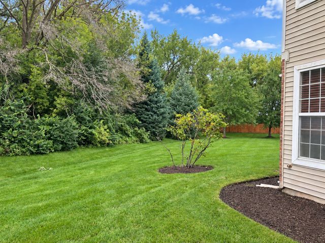 2534 Evergreen Circle, Mchenry, IL 60050