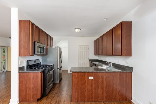 2534 Evergreen Circle, Mchenry, IL 60050