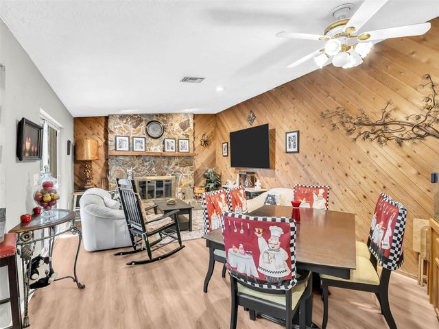 3061 ALT 19, Palm Harbor, FL 34683