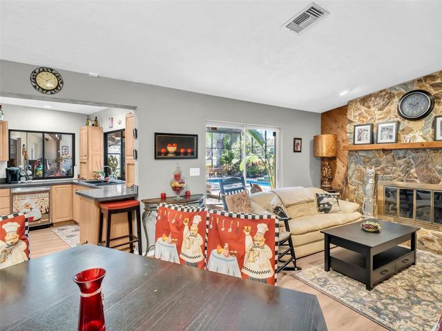 3061 ALT 19, Palm Harbor, FL 34683