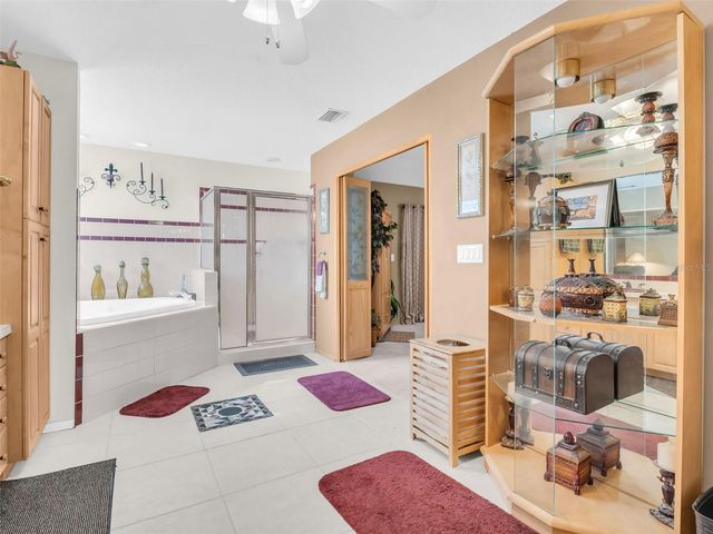 3061 ALT 19, Palm Harbor, FL 34683