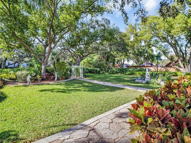 3061 ALT 19, Palm Harbor, FL 34683