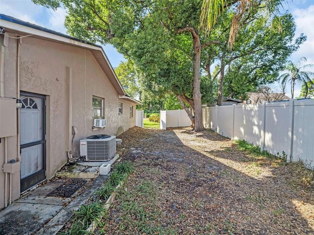 3061 ALT 19, Palm Harbor, FL 34683