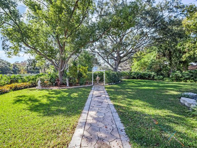 3061 ALT 19, Palm Harbor, FL 34683