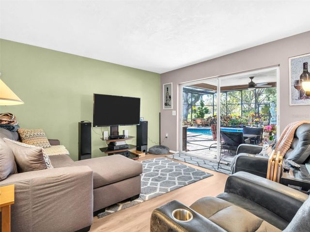 3061 ALT 19, Palm Harbor, FL 34683