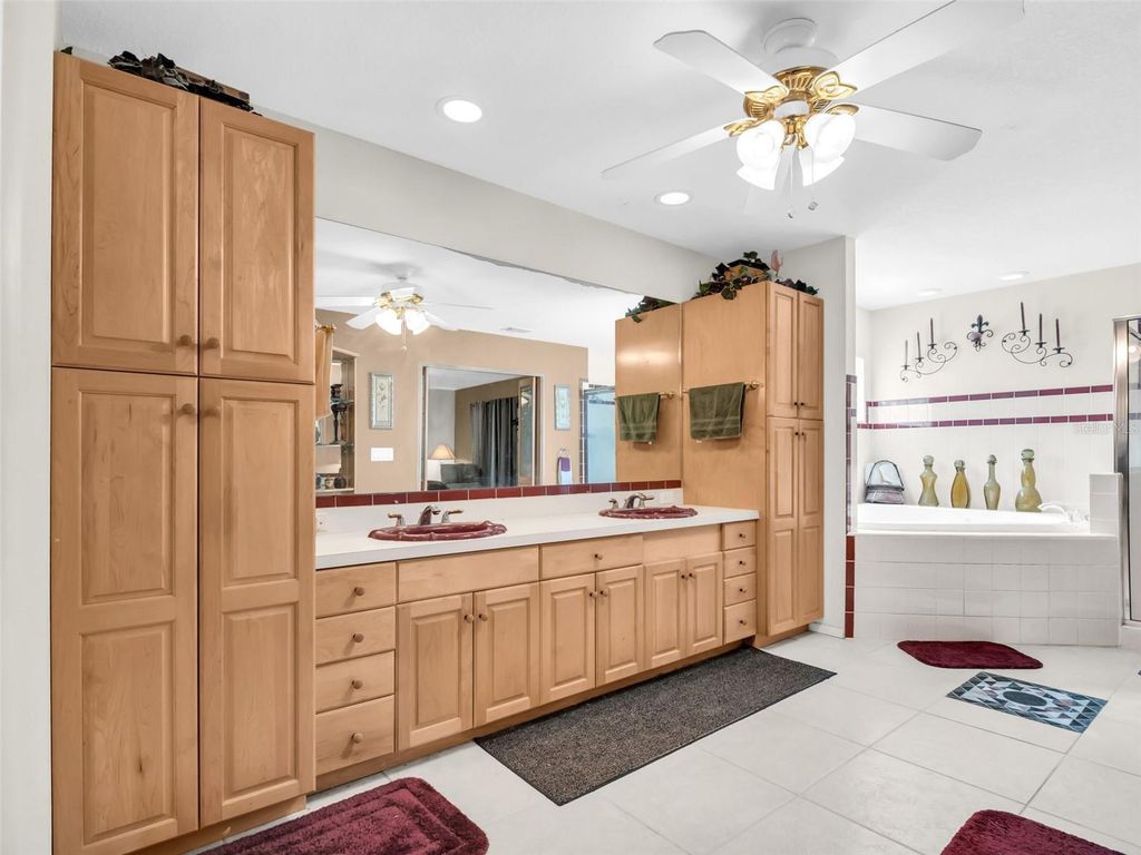 Image 26 of property listing at 3061 ALT 19, Palm Harbor, FL 34683