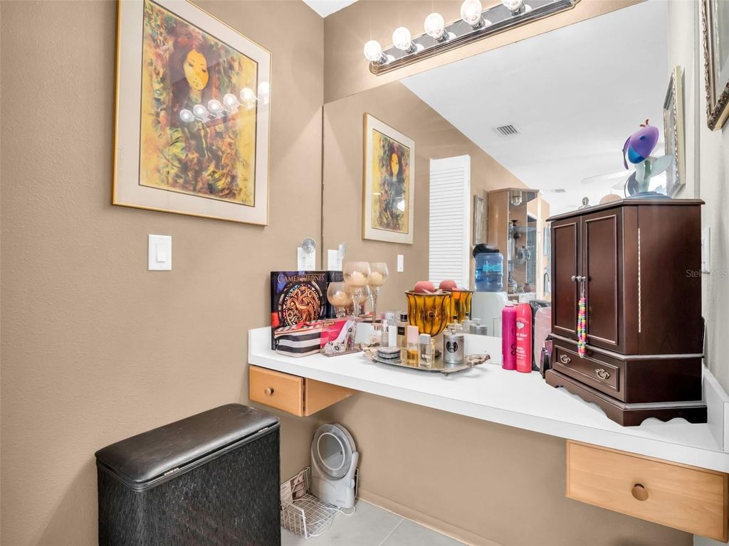 Image 27 of property listing at 3061 ALT 19, Palm Harbor, FL 34683