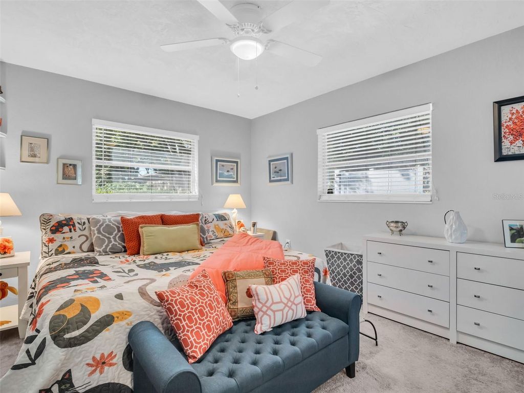 Image 30 of property listing at 3061 ALT 19, Palm Harbor, FL 34683