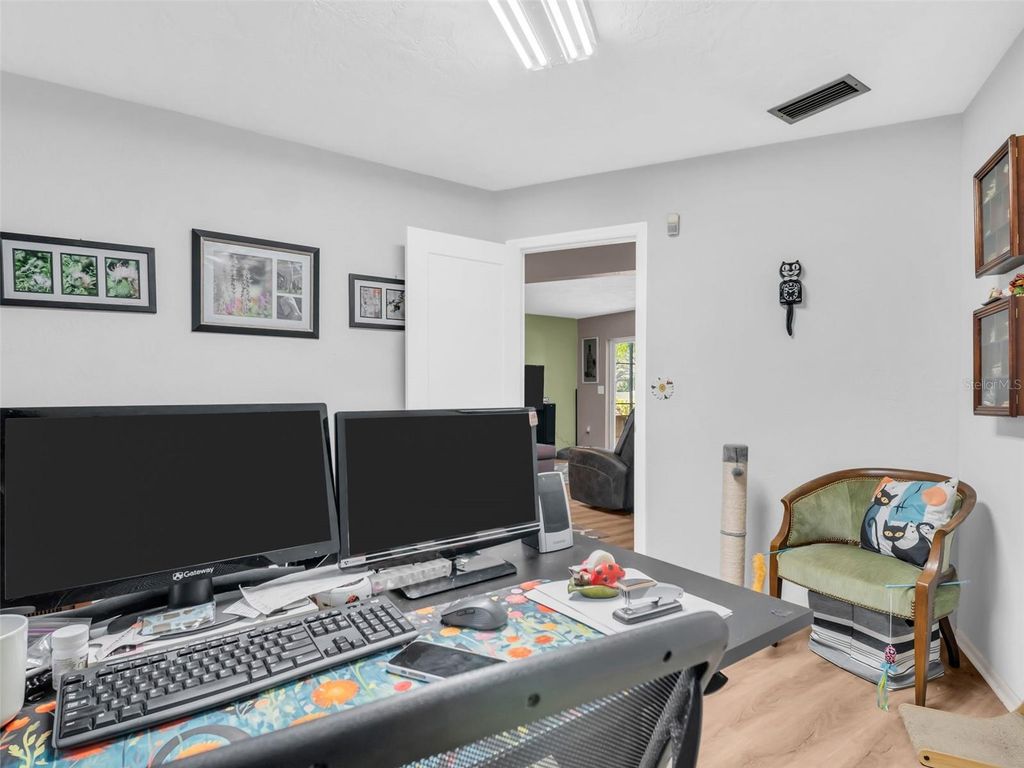 Image 38 of property listing at 3061 ALT 19, Palm Harbor, FL 34683