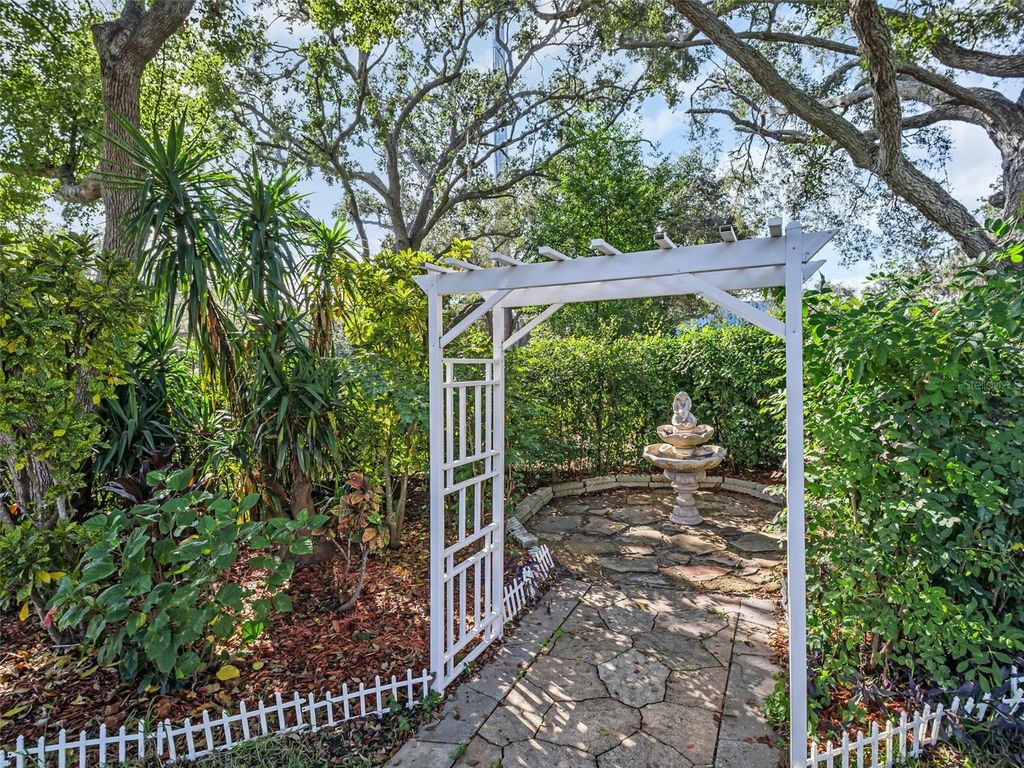 Image 54 of property listing at 3061 ALT 19, Palm Harbor, FL 34683