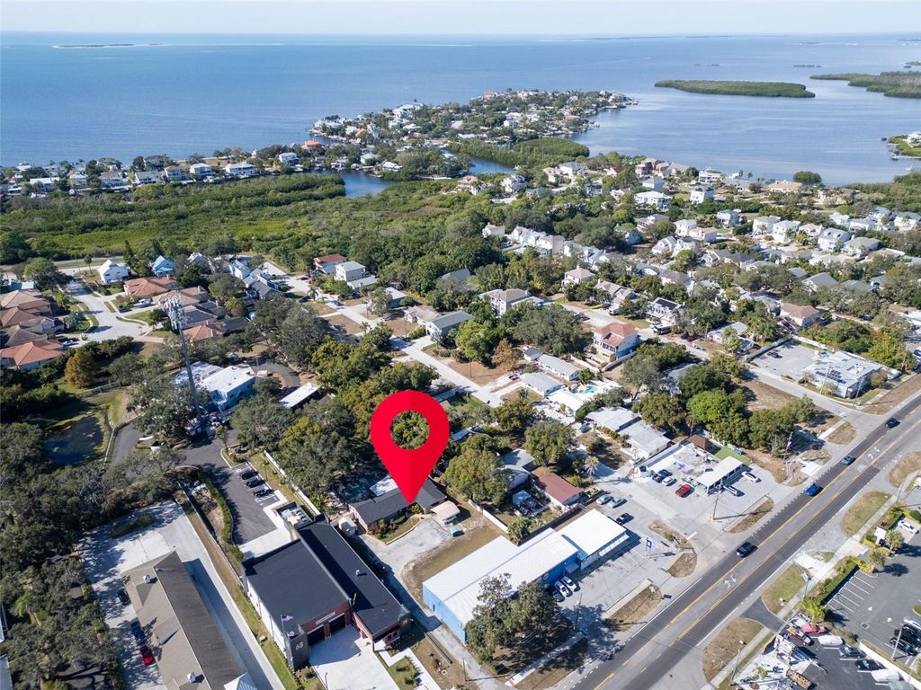 Image 70 of property listing at 3061 ALT 19, Palm Harbor, FL 34683