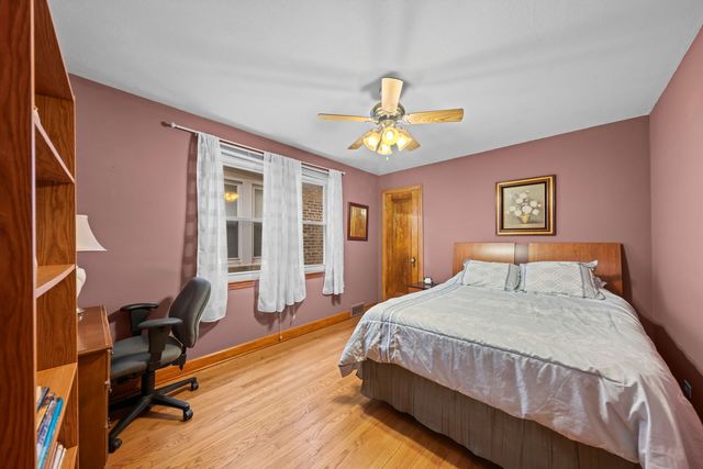 2828 N Melvina Avenue, Chicago, IL 60634
