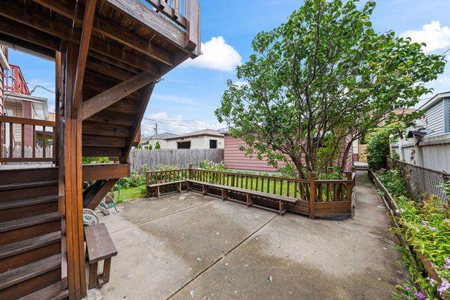 2828 N Melvina Avenue, Chicago, IL 60634