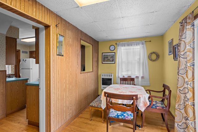 2828 N Melvina Avenue, Chicago, IL 60634