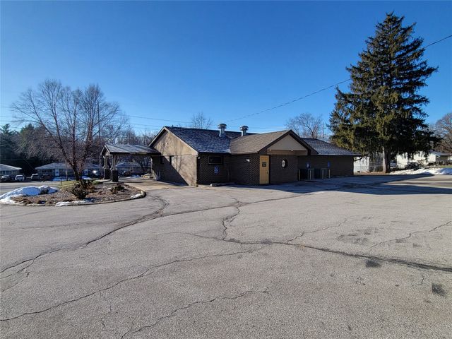 420 E Watrous Avenue, Des Moines, IA 50315