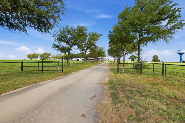 4801 S Highway 377, Cross Roads, TX 76227