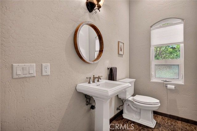 14944 Woodland Park, Forest Ranch, CA 95942