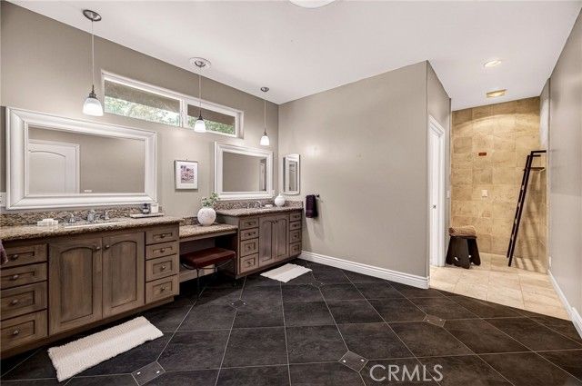 14944 Woodland Park, Forest Ranch, CA 95942