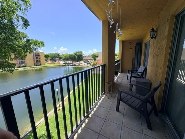 4717 NW 7th Street 30610, Miami, FL 33126
