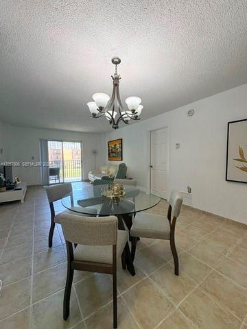 4717 NW 7th Street 30610, Miami, FL 33126