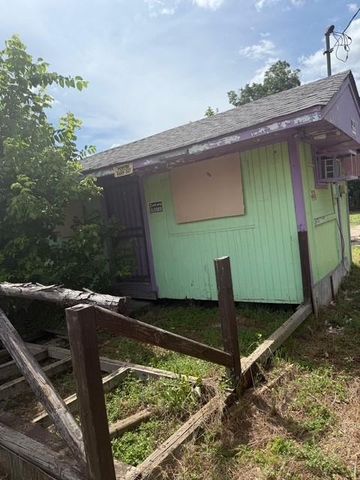 1060 W Little York Road, Houston, TX 77091