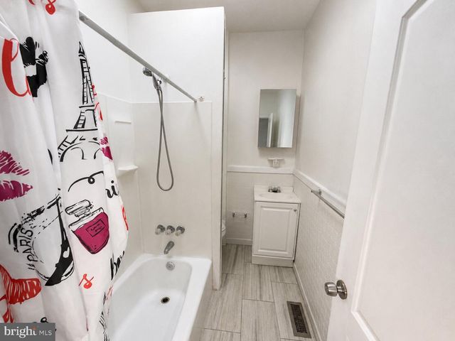 704 N EDGEWOOD ST, Baltimore, MD 21229