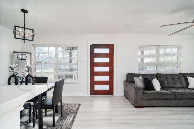 8150 Bassett Street, Houston, TX 77051