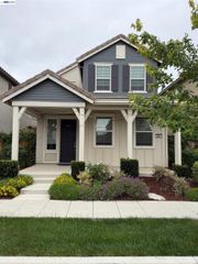 2282 S Podere Dr, Mountain House, CA 95391