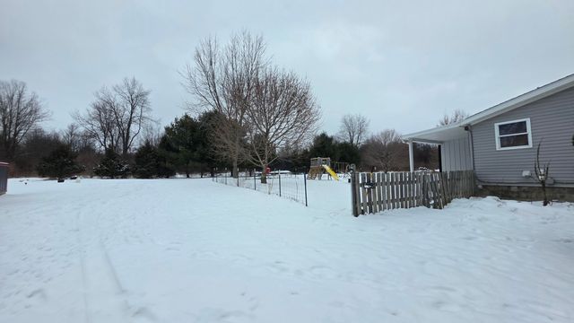 15143 H Drive S, Marshall, MI 49068