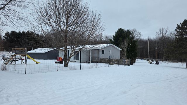 15143 H Drive S, Marshall, MI 49068