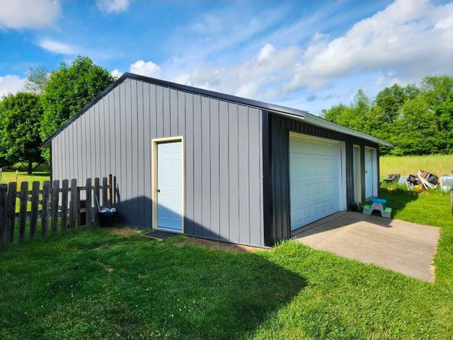 15143 H Drive S, Marshall, MI 49068