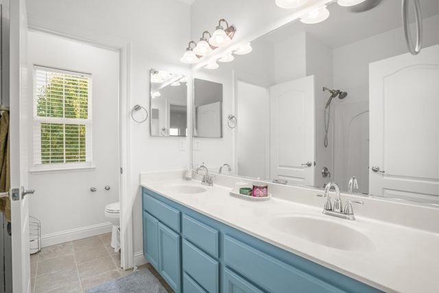 3815 Lee Brook Way, Sacramento, CA 95838