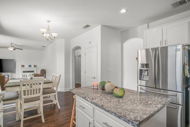 3815 Lee Brook Way, Sacramento, CA 95838