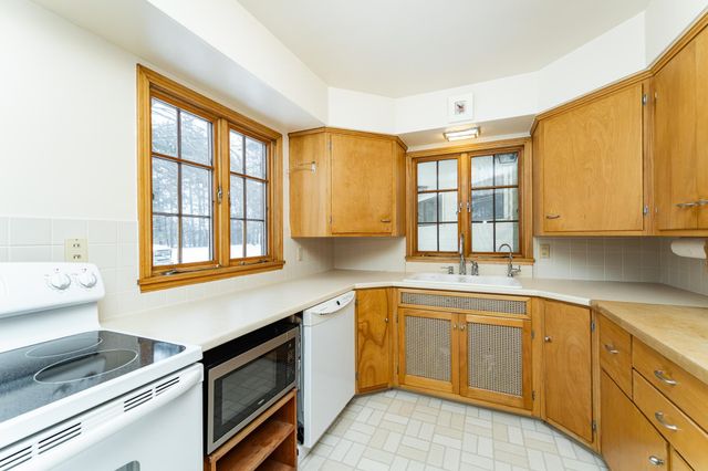 8601 County Road 3 NW, Oronoco, MN 55960