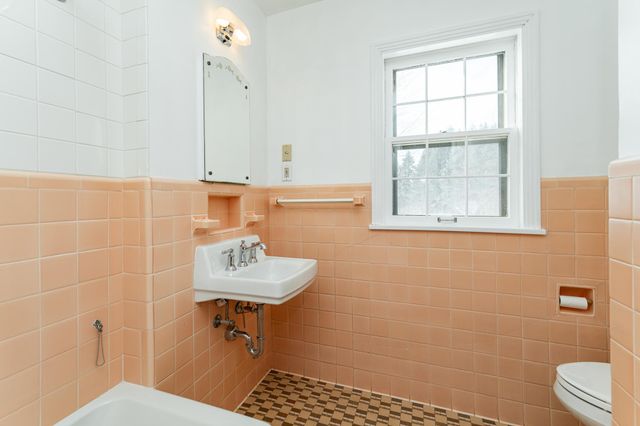 8601 County Road 3 NW, Oronoco, MN 55960